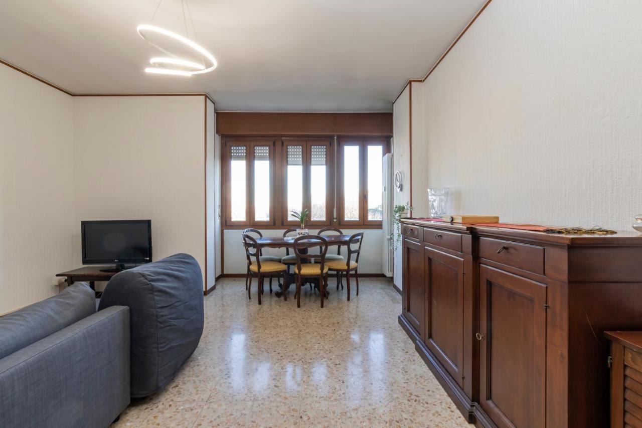 I Host Apartment - Ande 12 米兰 外观 照片